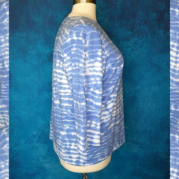 Ruby Rd. Blue White Three Quarter Sleeve Top - Picture 6 of 8